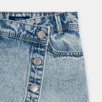 تنورة شورت قصيرة من الجينز...